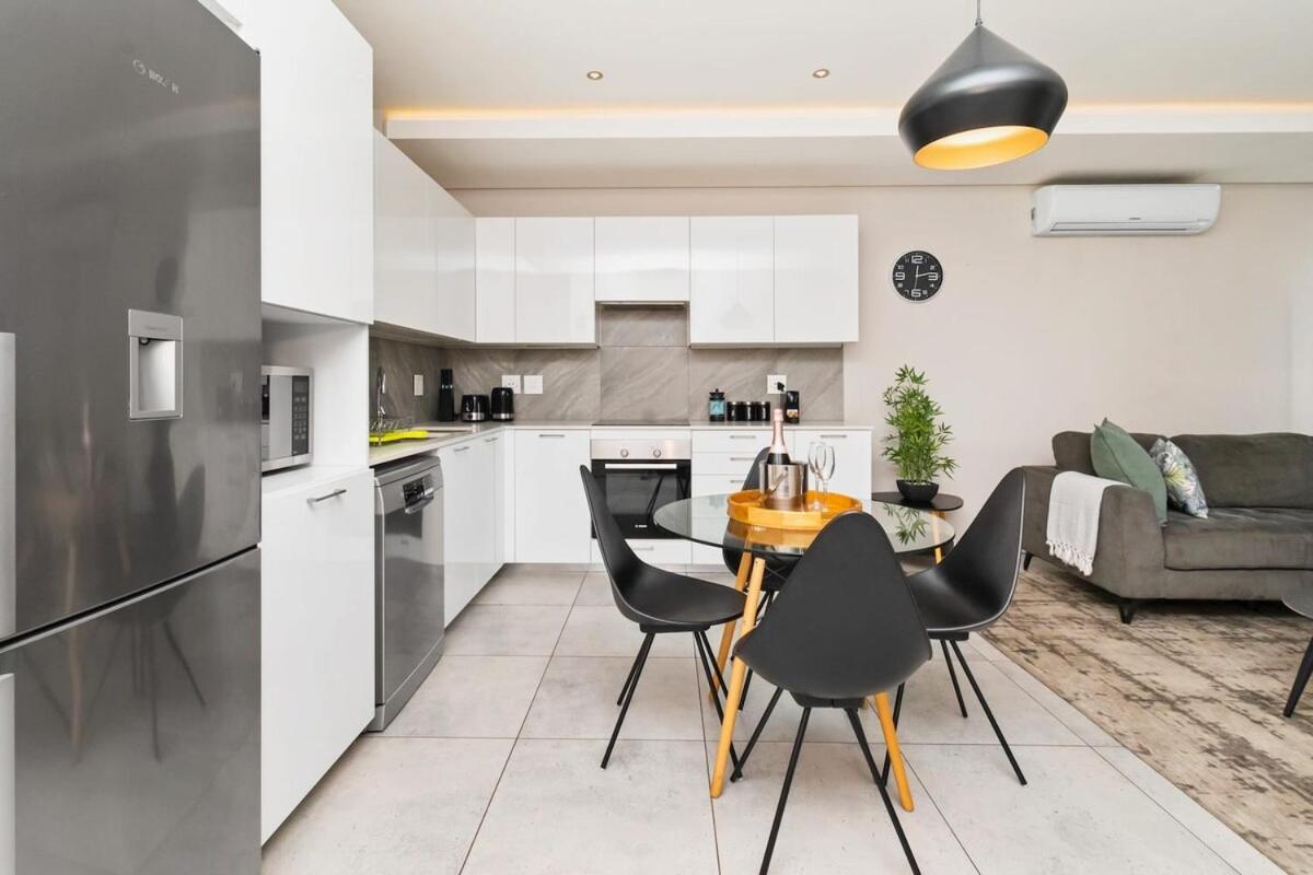 Stylish In Point Apartment Cape Town